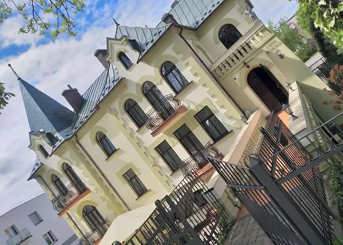 Pensjonat Zamek Dersława